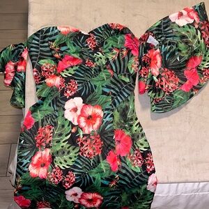 Dress
Great condition 
Never worn